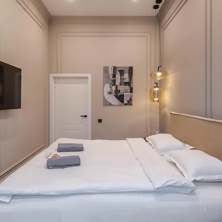 Leogrand Vip On Sholom-aleyhema 1