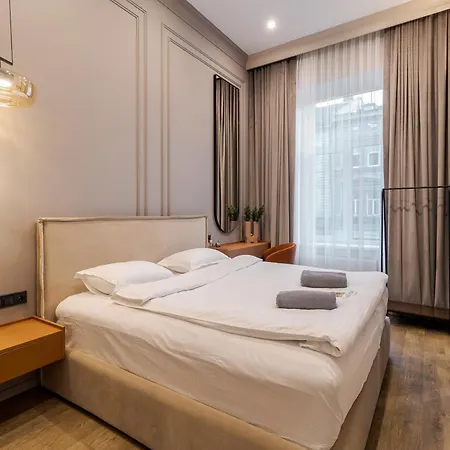 Leogrand Vip On Sholom-aleyhema 1