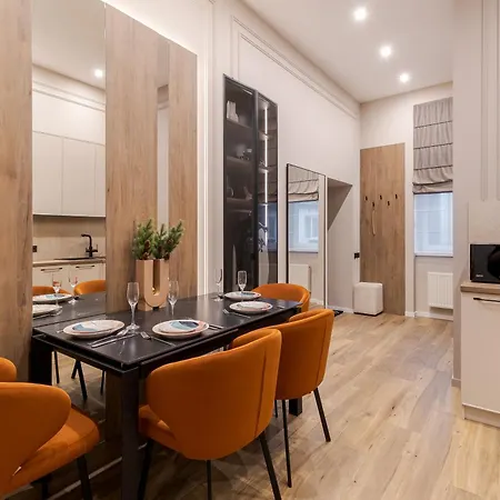 Leogrand Vip On Sholom-aleyhema 1 Apartment *