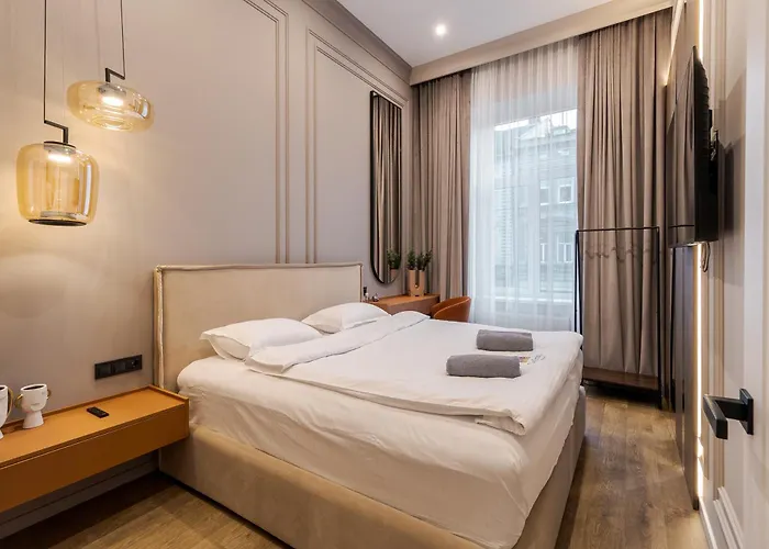 Leogrand Vip On Sholom-aleyhema 1